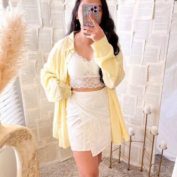 VINTAGE Cream Embroidery Mini Wrap Skirt - Picture 2 of 15